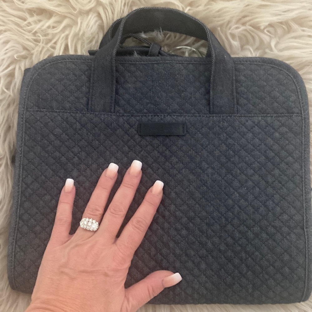 vera Bradley hanging travel case